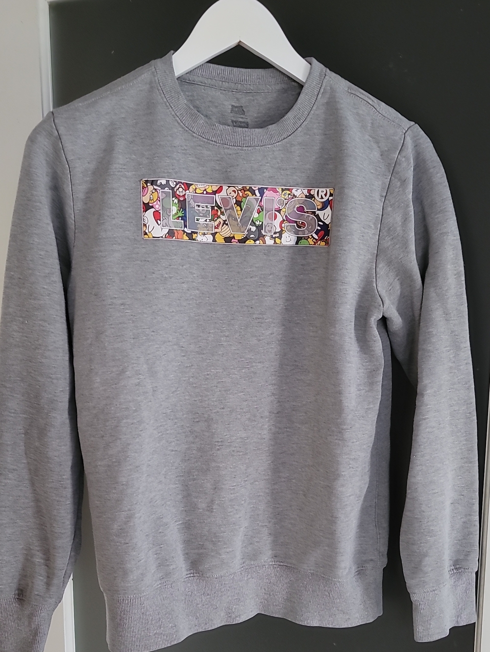 Levi's Gray Power Up Sweatshirt with Nintendo Logo Size S